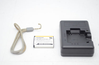 良品 FUJIFILM フジフィルム FinePix Z800EXR コンパクトデジタルカメラ ゴールド 250825a