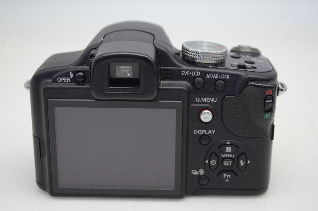 良品 Panasonic  パナソニック LUMIX DMC-FZ28 デジタルカメラ ブラック 元箱付 251104i