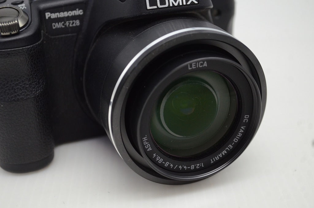 良品 Panasonic  パナソニック LUMIX DMC-FZ28 デジタルカメラ ブラック 元箱付 251104i
