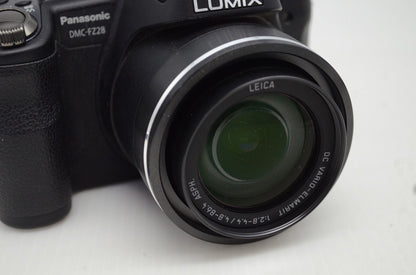 良品 Panasonic  パナソニック LUMIX DMC-FZ28 デジタルカメラ ブラック 元箱付 251104i