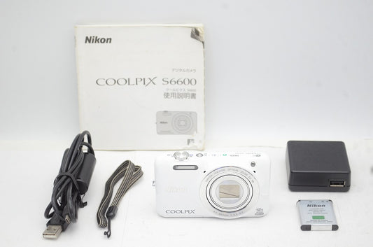 美品 Nikon ニコン COOLPIX S6600 コンパクトデジタルカメラ ナチュラルホワイト 250827a