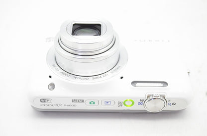 美品 Nikon ニコン COOLPIX S6600 コンパクトデジタルカメラ ナチュラルホワイト 250827a