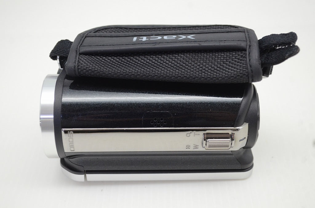 美品 SANYO サンヨー Xacti DMX-TH1 デジタルビデオカメラ シルバー 元箱付 251104q