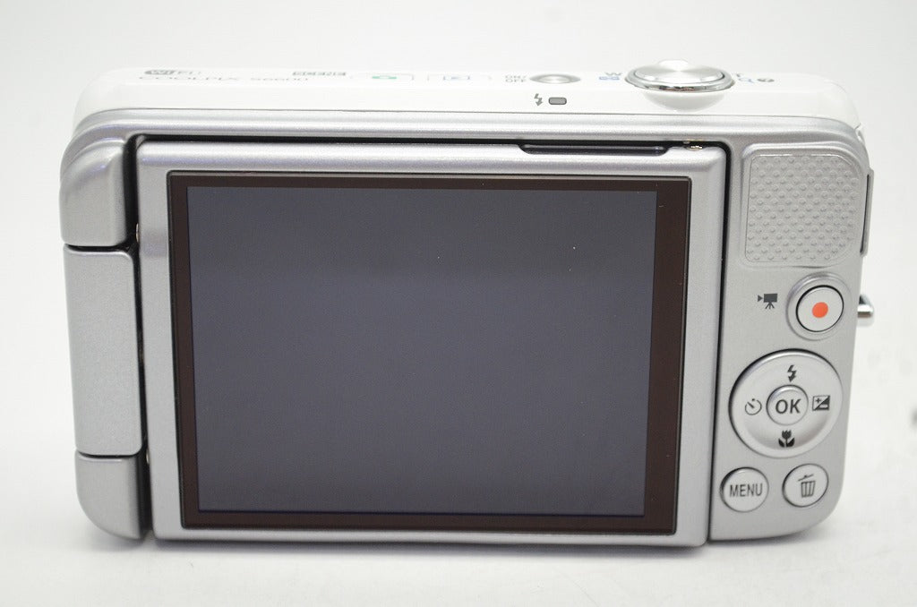 美品 Nikon ニコン COOLPIX S6600 コンパクトデジタルカメラ ナチュラルホワイト 250827a