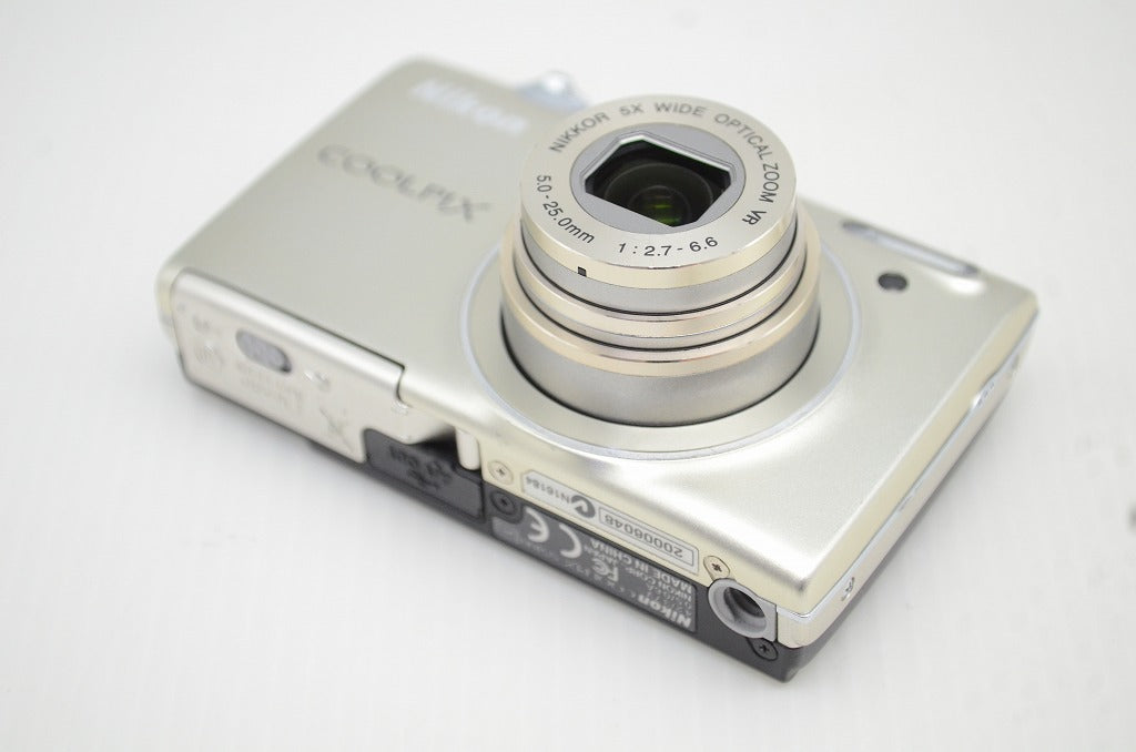 Nikon ニコン COOLPIX S5100 コンパクトデジタルカメラ シルバー 251105o
