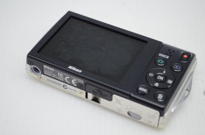 Nikon ニコン COOLPIX S5100 コンパクトデジタルカメラ シルバー 251105o