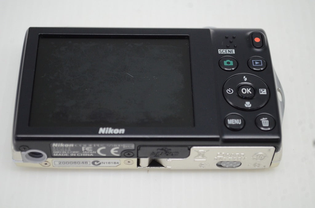 Nikon ニコン COOLPIX S5100 コンパクトデジタルカメラ シルバー 251105o