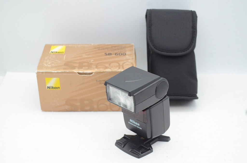 良品 Nikon ニコン ストロボ SB-600 SPEED LIGHT 元箱付 250828k