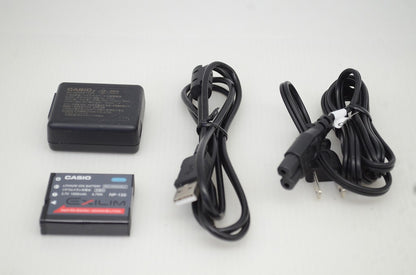 美品 CASIO カシオ HIGH SPEED EXILIM EX-ZR300 コンパクトデジタルカメラ レッド 251104ac