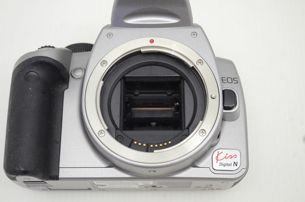 Canon キヤノン EOS Kiss Digital N ボディ デジタル一眼レフカメラ シルバー 251101ah