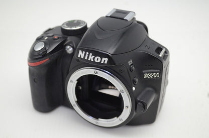 Nikon ニコン D3200 ボディ デジタル一眼レフカメラ 251110p
