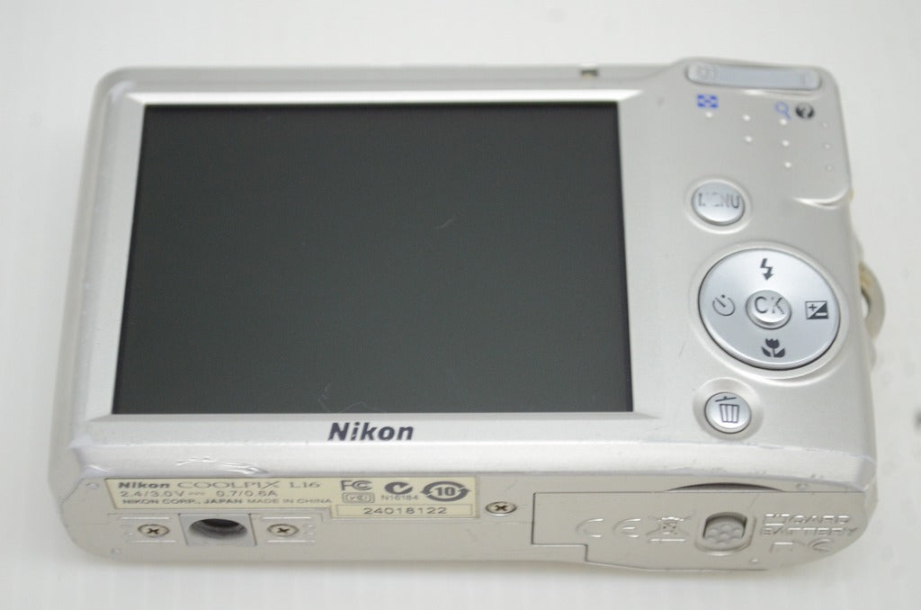 Nikon ニコン COOLPIX L16 コンパクトデジタルカメラ シルバー 251110q