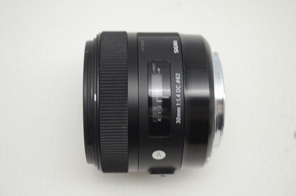 良品 SIGMA シグマ Art 30mm F1.4 DC HSM Canon キヤノン EFマウント APS-C 単焦点レンズ フード付 251109c