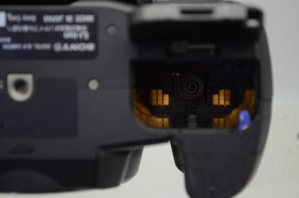 良品 SONY ソニー α350 ボディ DSLR-A350 デジタル一眼レフカメラ 250903i