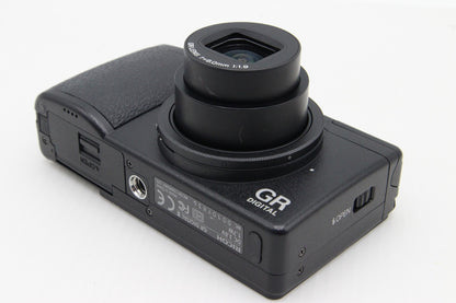 良品 RICOH リコー GR DIGITAL III 10.1MP（1000万画素）コンパクトデジタルカメラ 260129q