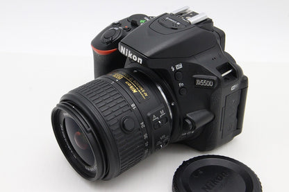 良品 Nikon ニコン D5500 ボディ + AF-S DX 18-55mm VR II レンズキット デジタル一眼レフカメラ 260131m