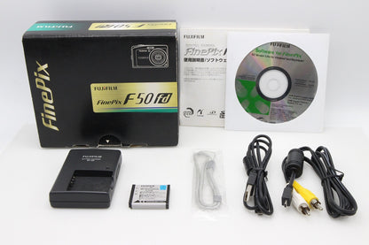FUJIFILM フジフィルム FinePix F50fd コンパクトデジタルカメラ シルバー 元箱付 260203o