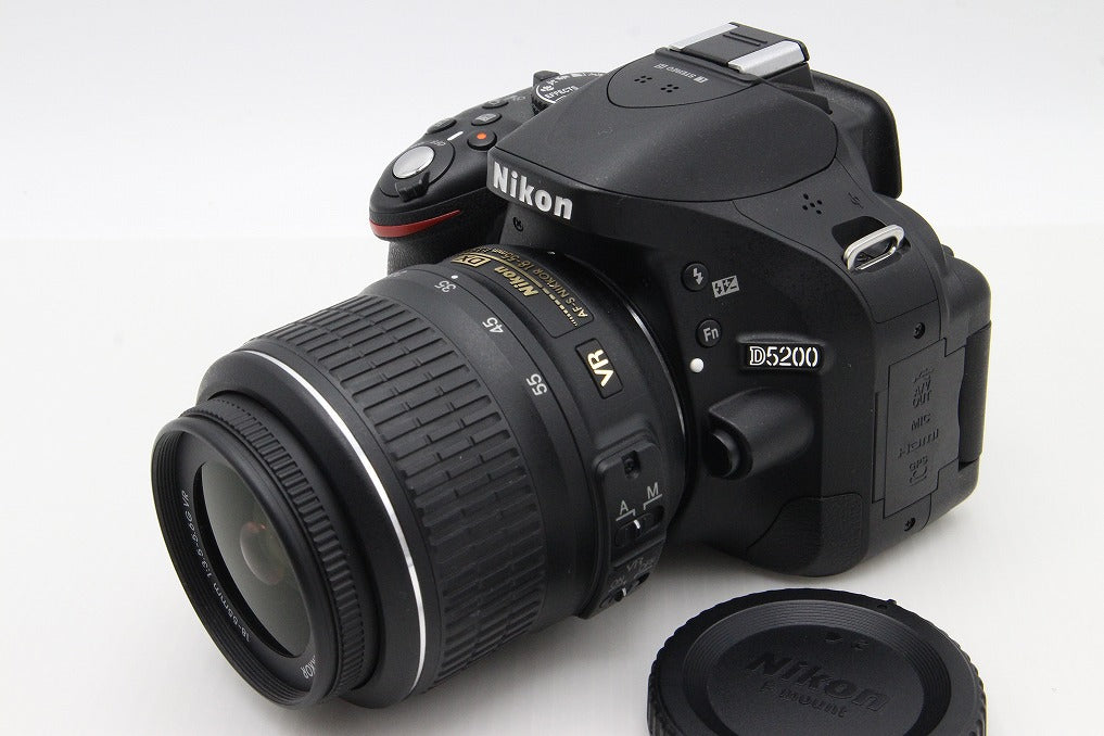 美品 Nikon ニコン D5200 ボディ+ AF-S DX 18-55mm VR レンズキット デジタル一眼レフカメラ 260202g