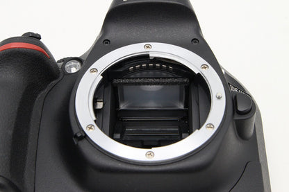 美品 Nikon ニコン D5200 ボディ+ AF-S DX 18-55mm VR レンズキット デジタル一眼レフカメラ 260202g