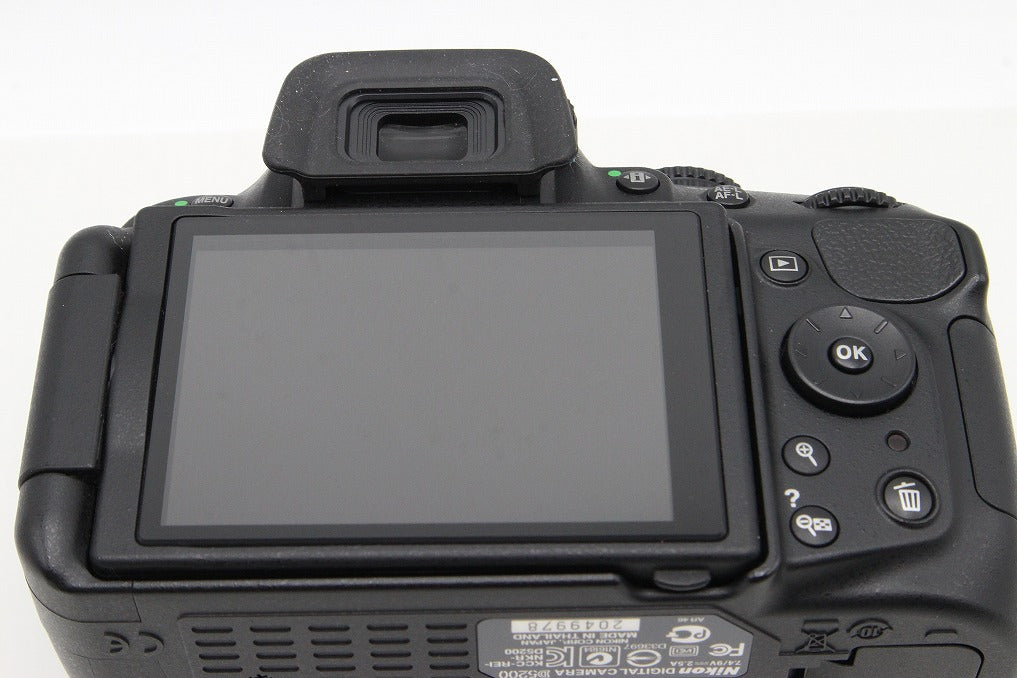 美品 Nikon ニコン D5200 ボディ+ AF-S DX 18-55mm VR レンズキット デジタル一眼レフカメラ 260202g