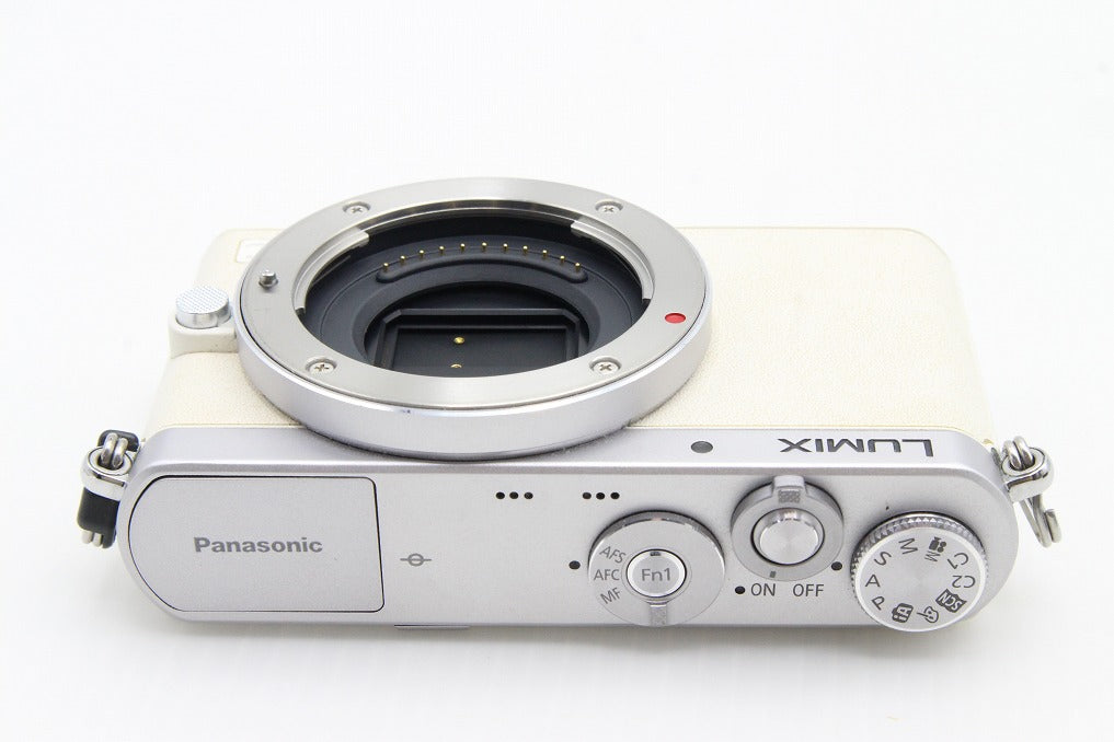 美品 Panasonic パナソニック LUMIX DMC-GM1 ボディ ミラーレス一眼カメラ ホワイト 260203r