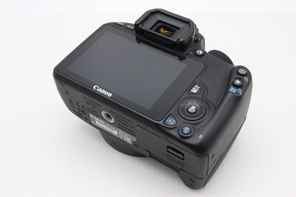 美品 Canon キヤノン EOS Kiss X7 ボディ + EF-S 18-55 IS STM レンズキット デジタル一眼レフカメラ 260202a