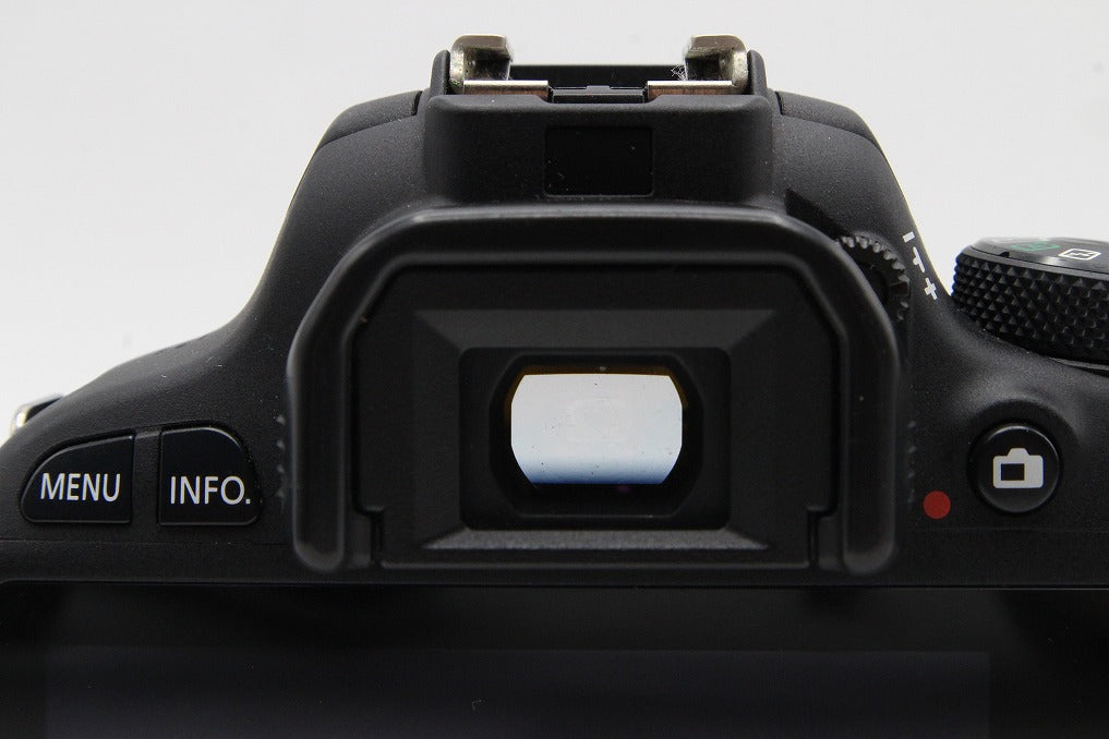 美品 Canon キヤノン EOS Kiss X7 ボディ + EF-S 18-55 IS STM レンズキット デジタル一眼レフカメラ 260202a