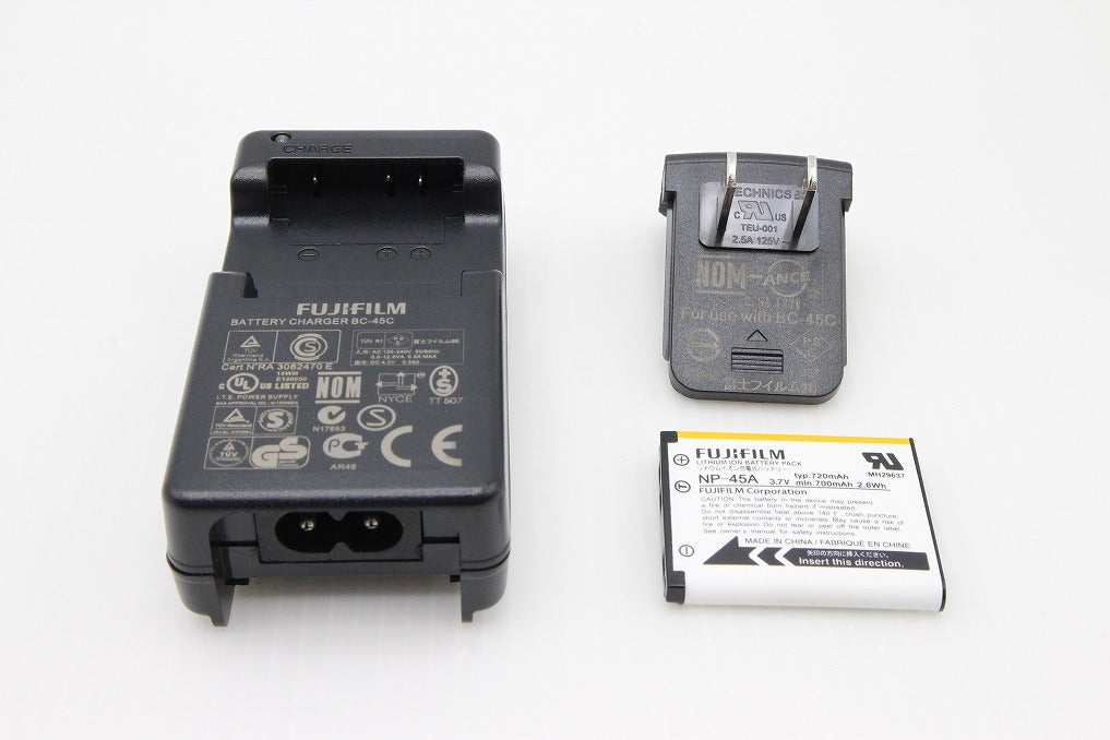 美品 FUJIFILM フジフィルム FinePix Z900EXR コンパクトデジタルカメラ ピンク 260203q