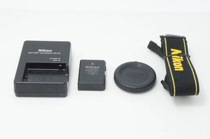 良品 Nikon ニコン D5200 ボディ デジタル一眼レフカメラ ブラック 260620z